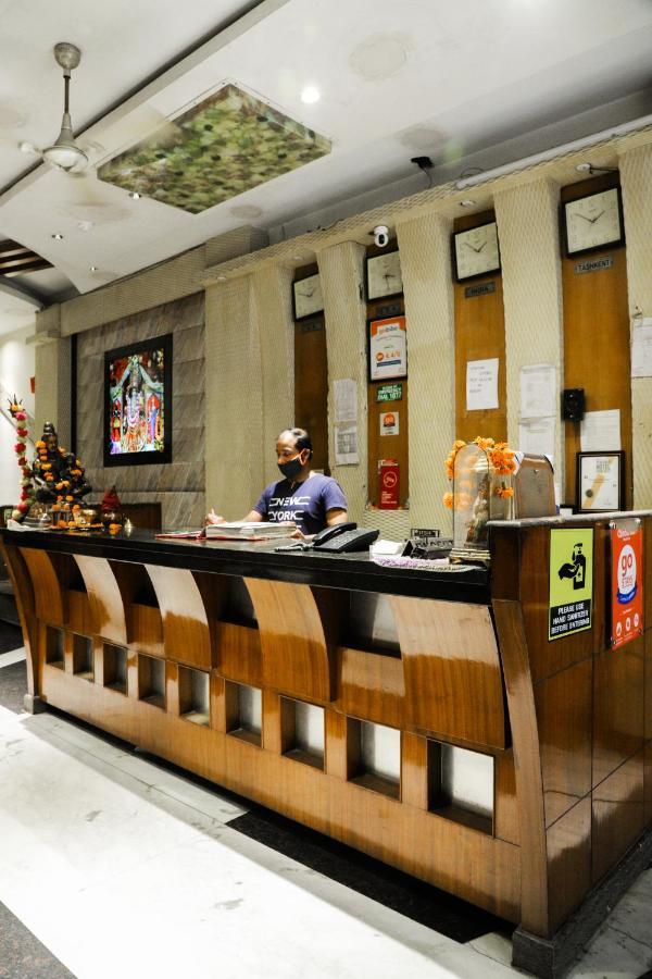 Hotel Centra Inn Ню Делхи Екстериор снимка